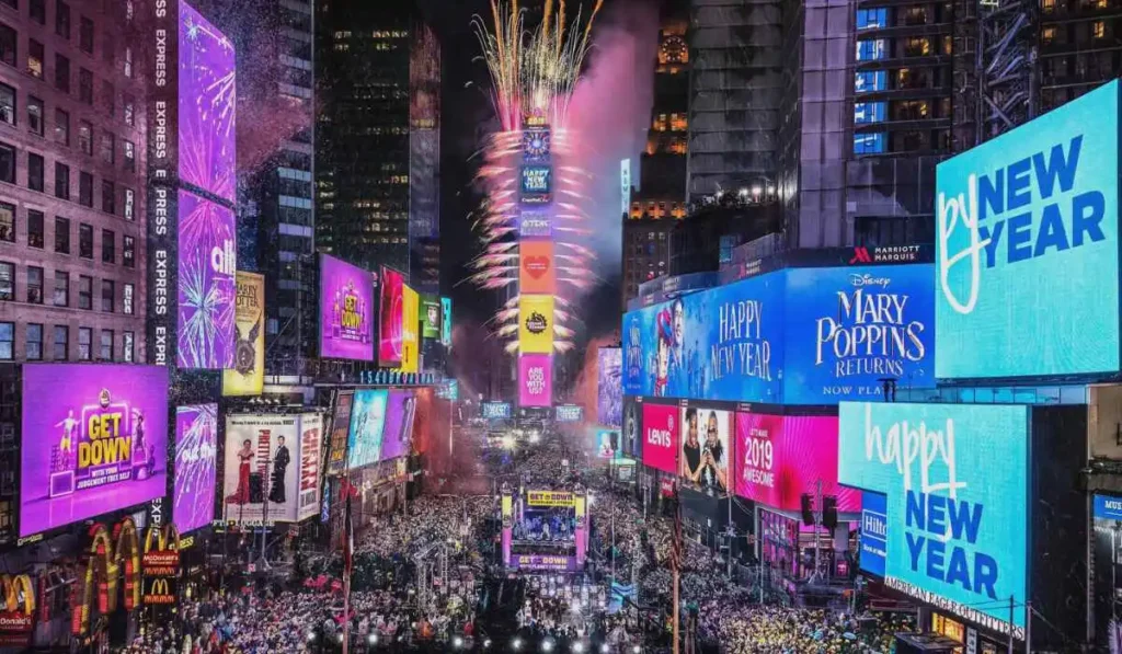 Pros of Attending The Times Square Ball Drop