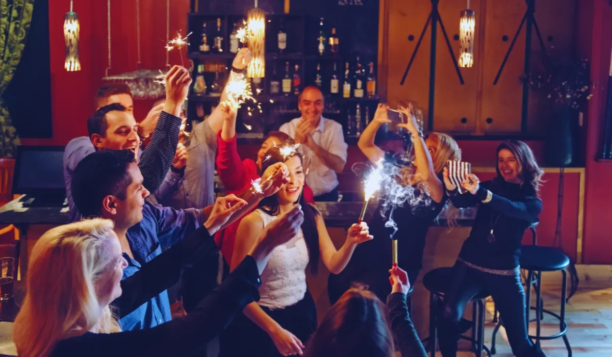 How to Host a New Year’s Eve Party on a Budget (1)